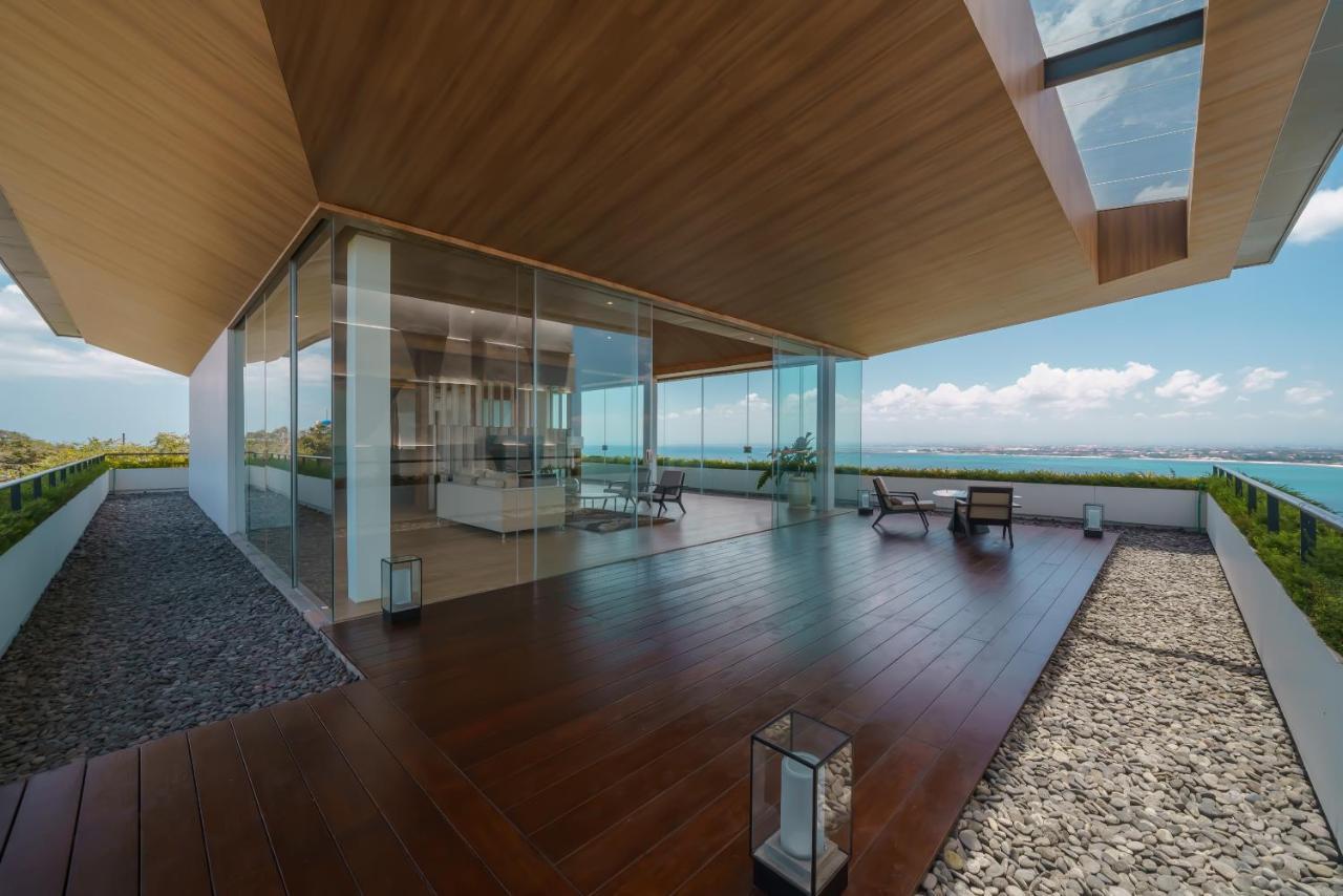 Beyond The Sea - Luxe Sea View Villa In Jimbaran ภายนอก รูปภาพ