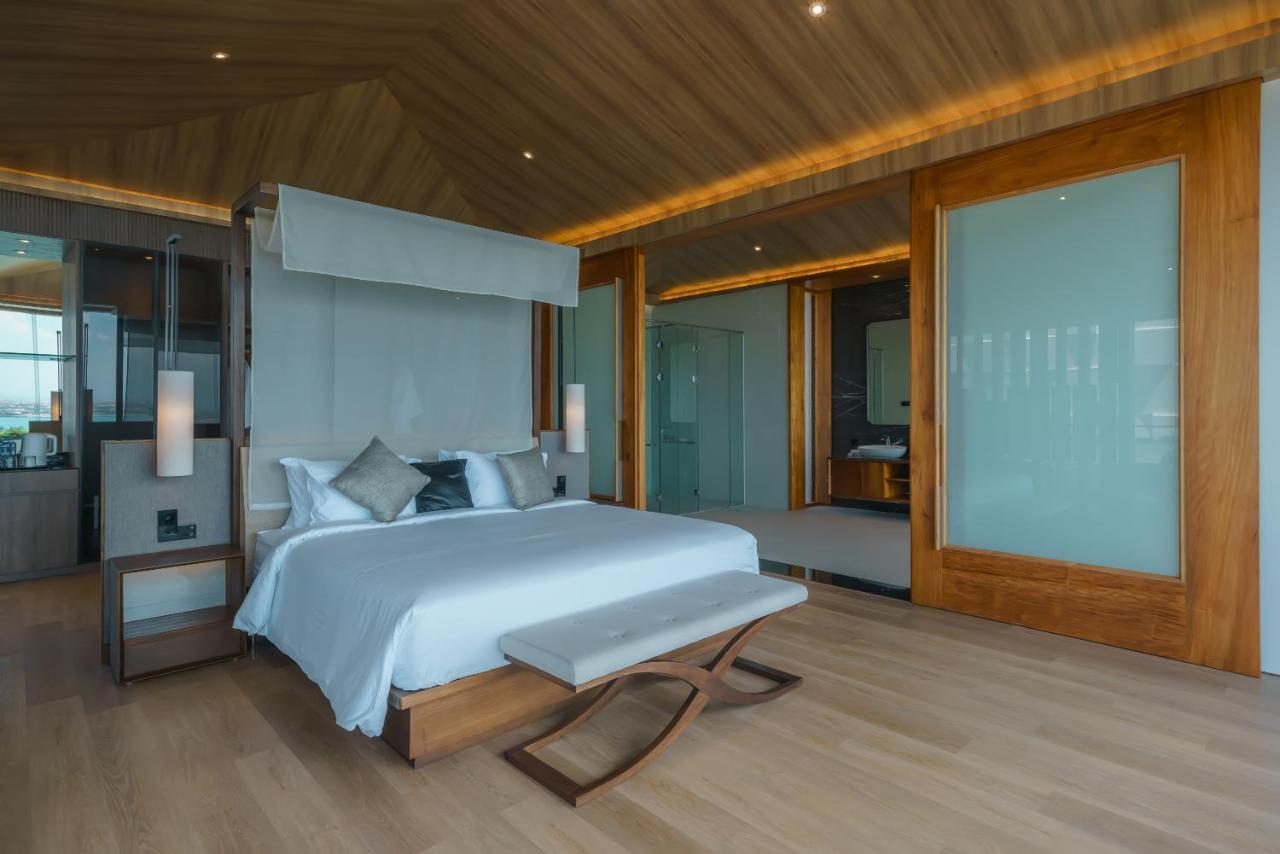 Beyond The Sea - Luxe Sea View Villa In Jimbaran ภายนอก รูปภาพ